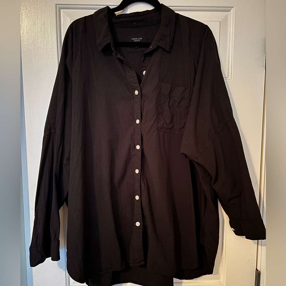 American Eagle Go Big Oversized Button-down